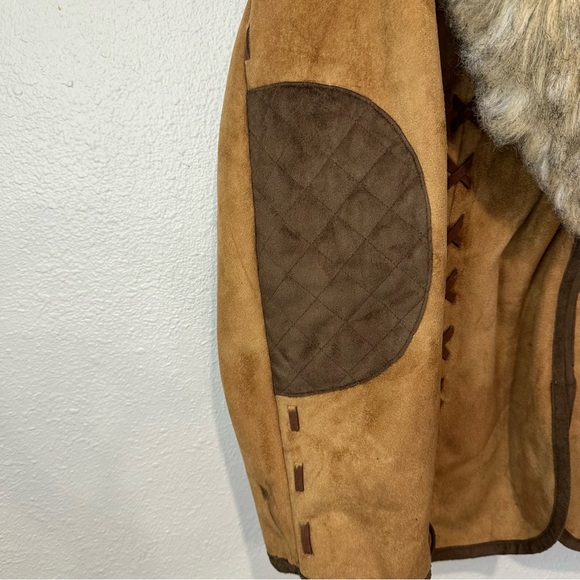 Tasha Polizzi Western Jacket With Fur Collar - Picture 5 of 13